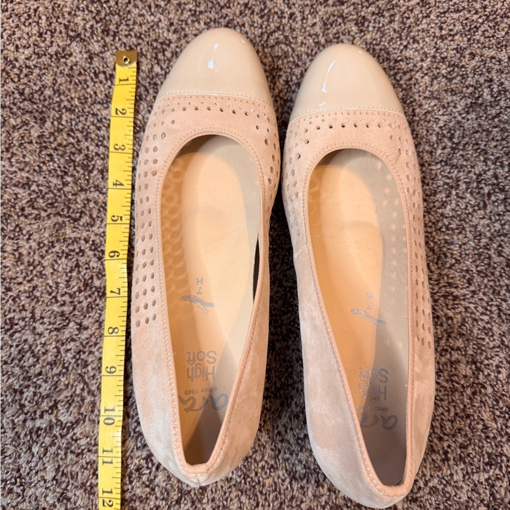 Ara Cream Patent Leather Suede Shoes 1 inch block heel Sz US 9, UK 7 see pics - Picture 11 of 14